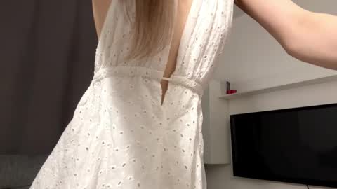 Brook online show from February 26, 2026, 6:07 pm