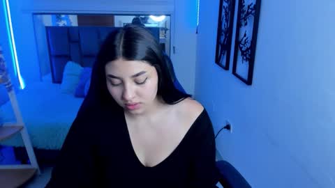 Snapshot of bloom_winxx chatting on February 19, 2026, 3:13 am bloom_winxx online show from February 19, 2026, 3:13 am