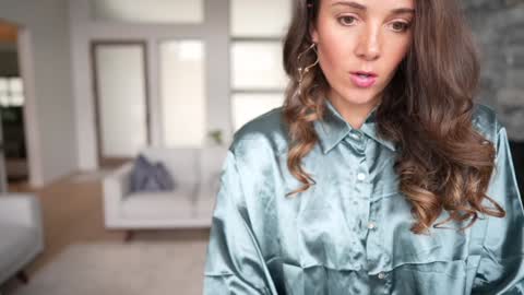 Emma Bloom online show from January 12, 2025, 8:36 pm