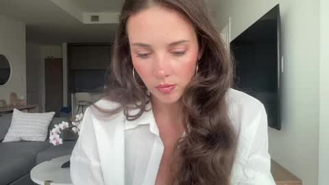 Snapshot of bloomyogi chatting on May 30, 2026, 11:24 pm Emma Bloom online show from May 30, 2026, 11:24 pm