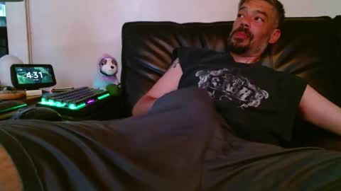 Dong Juan online show from December 5, 2025, 12:30 am