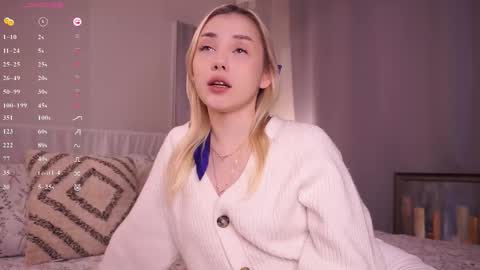 Snapshot of blue_bow chatting on January 8, 2026, 5:21 am Adeline online show from January 8, 2026, 5:21 am