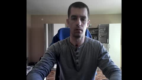 Snapshot of blue_eyed_wolf chatting on February 19, 2026, 11:39 am Runaway online show from February 19, 2026, 11:39 am