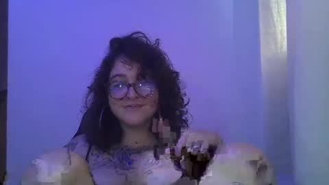 blue_liz online show from September 8, 2025, 3:44 pm