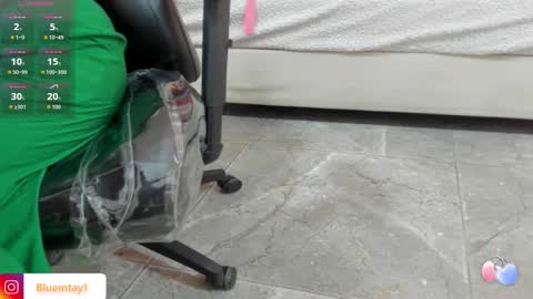 blue_tay1 online show from October 22, 2025, 11:54 am