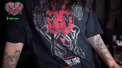 Blue online show from November 26, 2025, 2:01 am