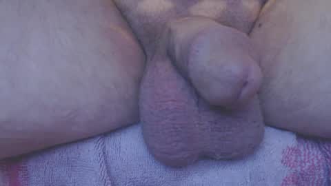 bluebee420 online show from January 5, 2025, 10:21 am