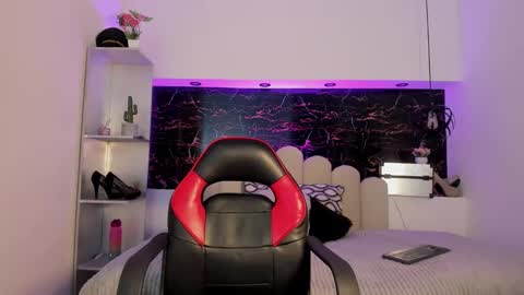            online show from February 6, 2025, 7:29 pm