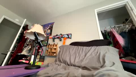 Snapshot of bluebloodednorsewitch chatting on January 17, 2025, 8:44 pm bluebloodednorsewitch online show from January 17, 2025, 8:44 pm