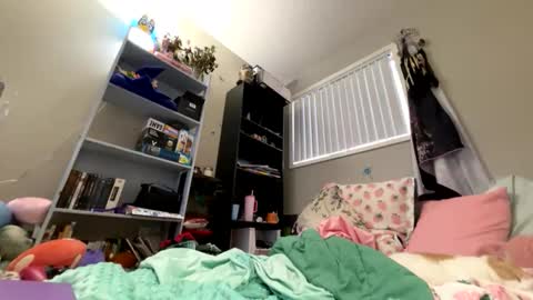 Snapshot of bluebloodednorsewitch chatting on February 20, 2026, 11:38 pm bluebloodednorsewitch online show from February 20, 2026, 11:38 pm