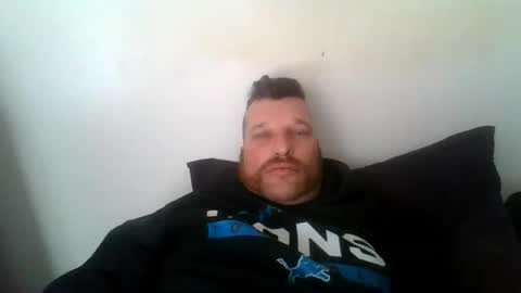 Snapshot of bluedemoneyes1986 chatting on February 19, 2025, 8:10 pm bluedemoneyes1986 online show from February 19, 2025, 8:10 pm