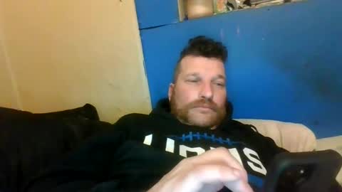 Snapshot of bluedemoneyes1986 chatting on February 26, 2025, 6:04 am bluedemoneyes1986 online show from February 26, 2025, 6:04 am