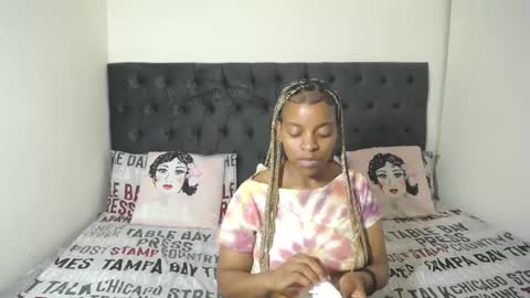 Snapshot of bluedi622952 chatting on January 21, 2025, 9:46 am Tee online show from January 21, 2025, 9:46 am