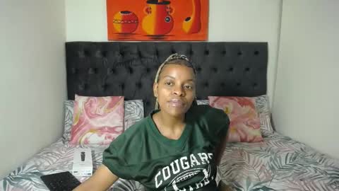 Snapshot of bluedi622952 chatting on January 22, 2025, 2:24 pm Tee online show from January 22, 2025, 2:24 pm