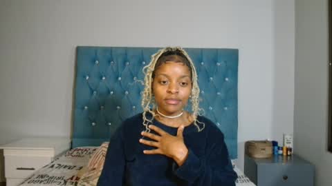 Snapshot of bluedi622952 chatting on June 28, 2026, 6:58 pm Tee online show from June 28, 2026, 6:58 pm