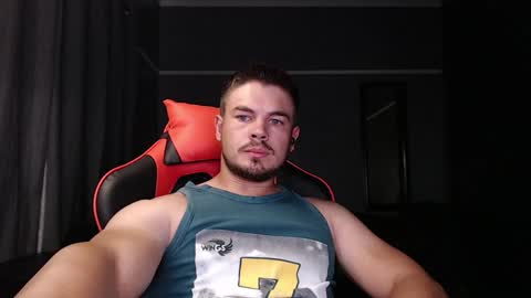 blueeyeboy0 online show from December 8, 2024, 7:22 pm