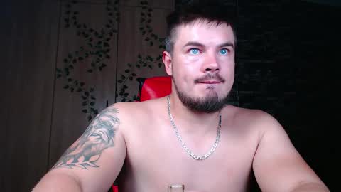 blueeyeboy0 online show from December 15, 2025, 8:13 pm