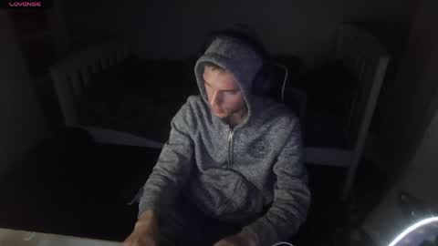 Snapshot of bluegaze6227724 chatting on May 8, 2026, 11:48 am bluegaze6227724 online show from May 8, 2026, 11:48 am