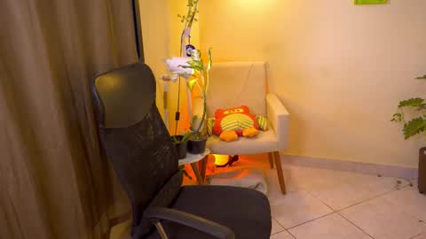 FLORAA online show from February 28, 2026, 10:49 am