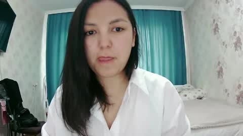 Snapshot of bluesilk_sins chatting on May 13, 2026, 5:27 am bluesilk_sins online show from May 13, 2026, 5:27 am