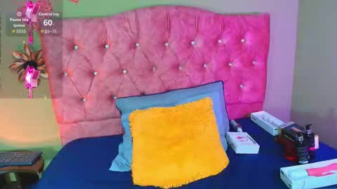 Snapshot of blueviolette chatting on January 13, 2026, 6:13 pm Violette 3 online show from January 13, 2026, 6:13 pm