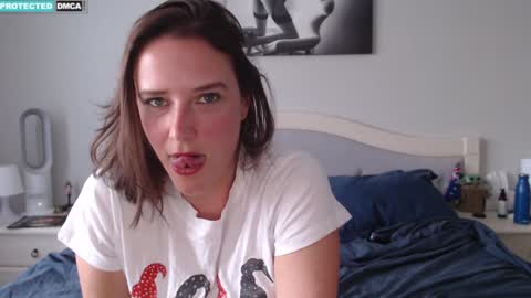 Stacey online show from December 14, 2025, 1:44 am