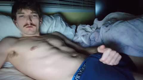 Snapshot of bluezed4 chatting on December 4, 2025, 9:29 am blue online show from December 4, 2025, 9:29 am