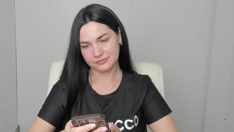 Kelly online show from October 3, 2025, 6:05 pm