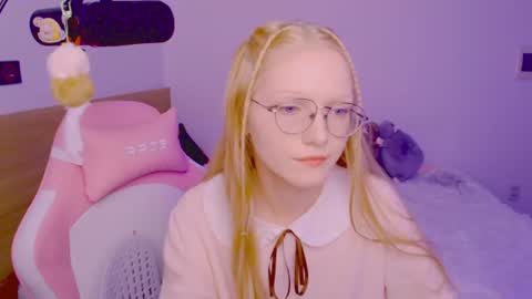  Diana  online show from July 7, 2026, 12:09 pm