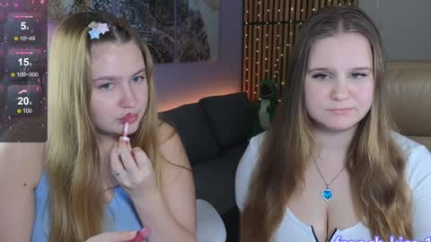 Snapshot of blush_ellie chatting on December 15, 2024, 6:26 pm Ellie3 online show from December 15, 2024, 6:26 pm