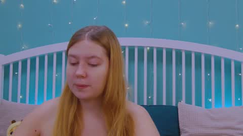 Snapshot of blush_ellie chatting on December 18, 2024, 10:08 am Ellie3 online show from December 18, 2024, 10:08 am