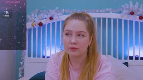 Snapshot of blush_ellie chatting on January 4, 2025, 12:27 pm Ellie3 online show from January 4, 2025, 12:27 pm