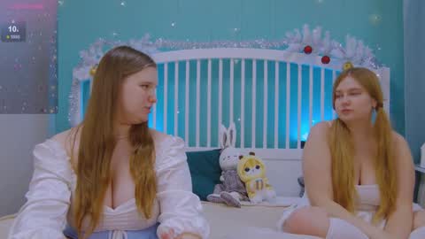 Snapshot of blush_ellie chatting on January 11, 2025, 5:40 pm Ellie3 online show from January 11, 2025, 5:40 pm