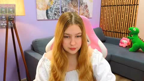 Snapshot of blush_ellie chatting on February 10, 2025, 10:31 am Ellie3 online show from February 10, 2025, 10:31 am