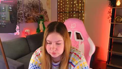 Snapshot of blush_ellie chatting on March 6, 2025, 1:57 pm Ellie3 online show from March 6, 2025, 1:57 pm