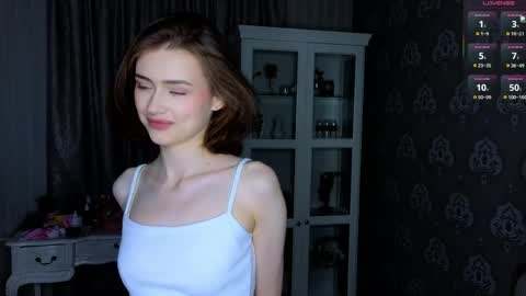 Snapshot of bluuemarine chatting on May 24, 2026, 6:13 pm Mary online show from May 24, 2026, 6:13 pm
