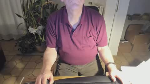 SlaveRobert online show from January 17, 2025, 4:47 pm