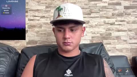 Bob  INDEPENDENT MODEL online show from February 5, 2026, 6:01 pm