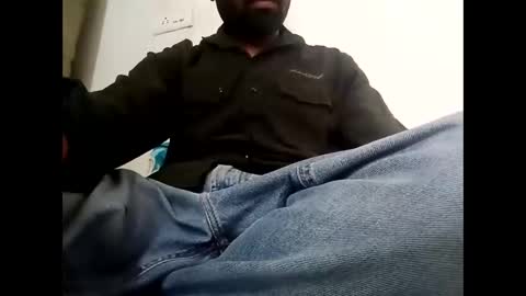 Snapshot of bobby_horny03 chatting on March 21, 2026, 7:02 am bobby_horny03 online show from March 21, 2026, 7:02 am