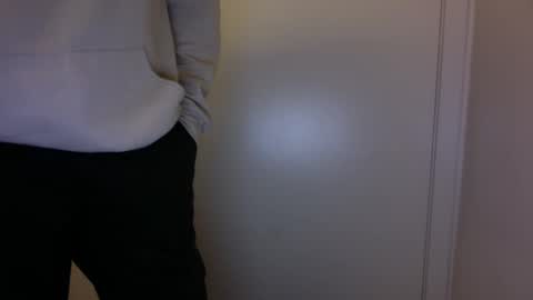 Snapshot of bobbymac9911 chatting on January 3, 2025, 10:52 am bobbymac9911 online show from January 3, 2025, 10:52 am