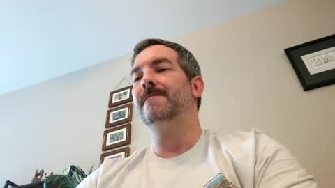 Bobchmw online show from June 21, 2026, 9:06 pm