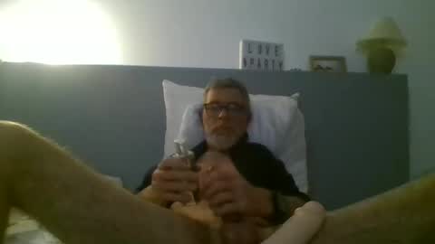 Snapshot of bobleymar33 chatting on October 29, 2025, 10:44 pm bobleymar33 online show from October 29, 2025, 10:44 pm