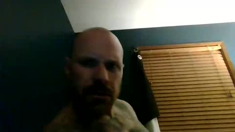 Snapshot of bodyart85_19 chatting on February 14, 2026, 2:19 am Bodyart85 19 online show from February 14, 2026, 2:19 am