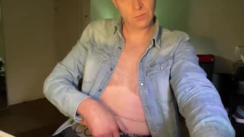 Snapshot of boegieboy76 chatting on December 10, 2024, 4:27 pm ask me online show from December 10, 2024, 4:27 pm