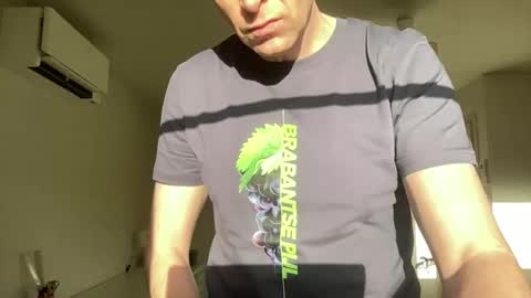 Snapshot of boegieboy76 chatting on January 7, 2025, 9:07 am ask me online show from January 7, 2025, 9:07 am