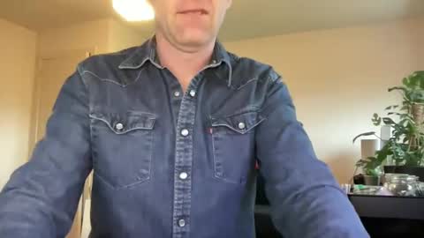 Snapshot of boegieboy76 chatting on January 30, 2025, 12:27 pm ask me online show from January 30, 2025, 12:27 pm