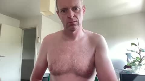 Snapshot of boegieboy76 chatting on September 9, 2025, 11:32 am ask me online show from September 9, 2025, 11:32 am