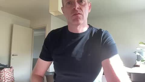 Snapshot of boegieboy76 chatting on September 12, 2025, 8:25 am ask me online show from September 12, 2025, 8:25 am