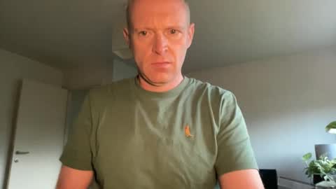 Snapshot of boegieboy76 chatting on September 30, 2025, 6:07 am ask me online show from September 30, 2025, 6:07 am