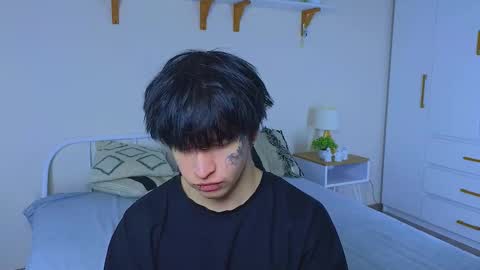 ALEXPVT IS OPEN online show from November 18, 2025, 5:12 am